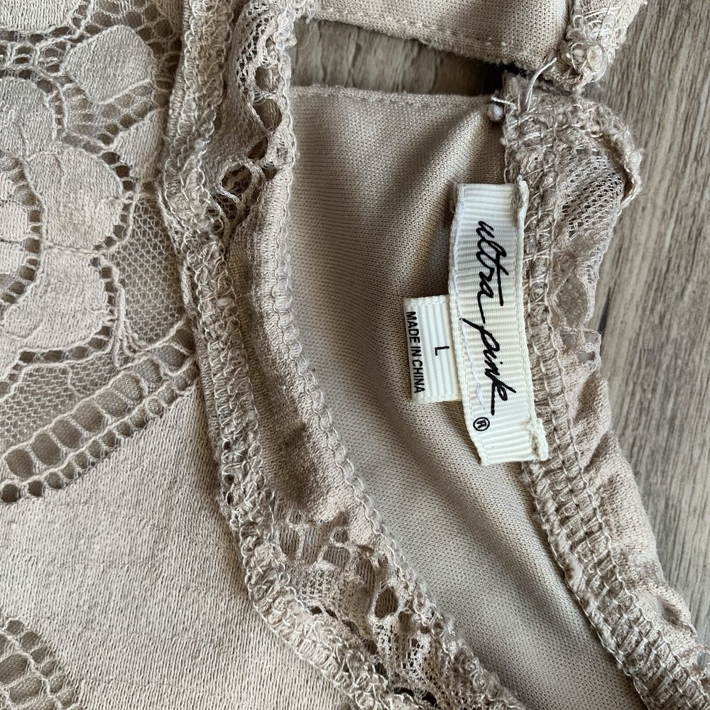ULTRA PINK‎ Cute Floral Lace Beige Top Smocked Long Sheer Sleeve Mock Blouse L - Picture 12 of 16